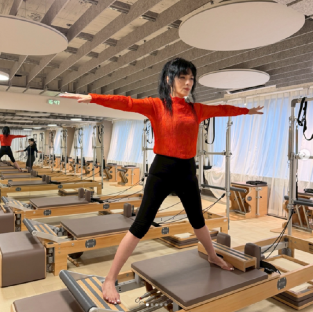 唐綺陽瘦出「鉛筆腿」！狂甩26公斤曬皮拉提斯成果