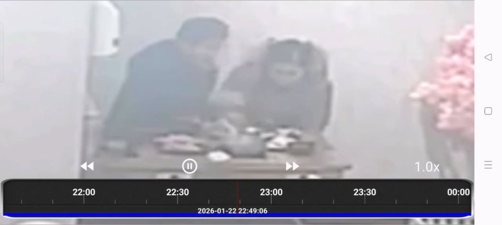 影／火鍋店遇奧客！快吃完「衛生紙丟鍋裡」要求換一鍋　業者調監視器氣炸報警