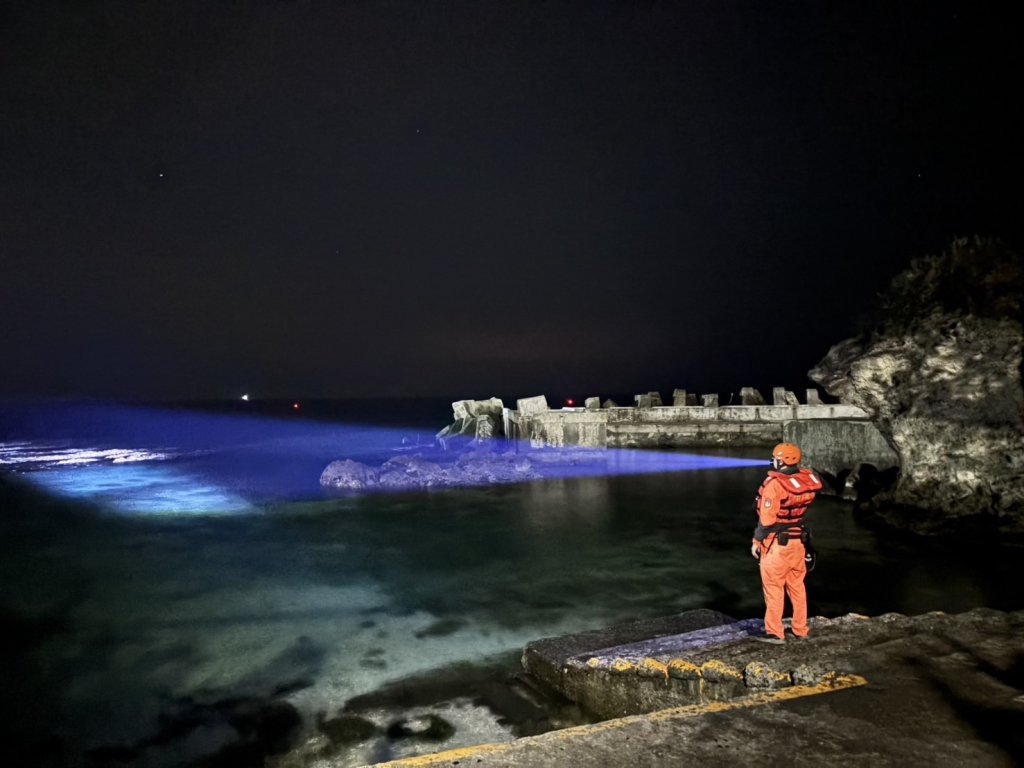 下水「沒回來」…小琉球潛水教練失聯　海巡、消防搜救中