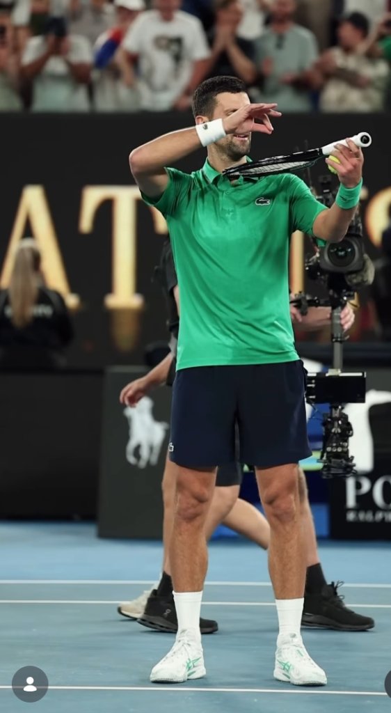 喬帥寫網壇新頁！澳網400勝達陣-拉小提琴慶祝創史紀錄