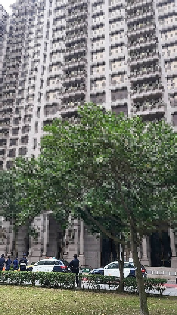 桃園藝文特區豪宅墜樓！5旬婦人身著紅衣慘死…家人睡醒才知