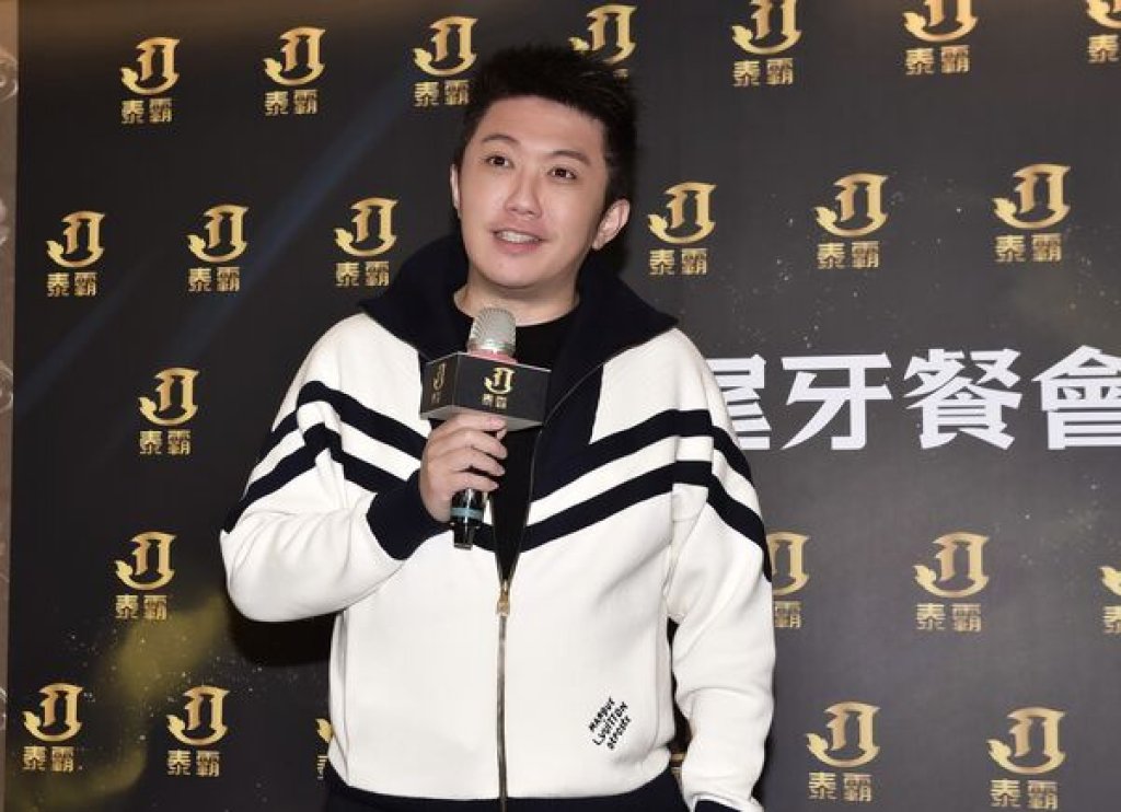 賓賓哥直播失言挨轟！拿大甲媽繞境當比喻　發聲致歉